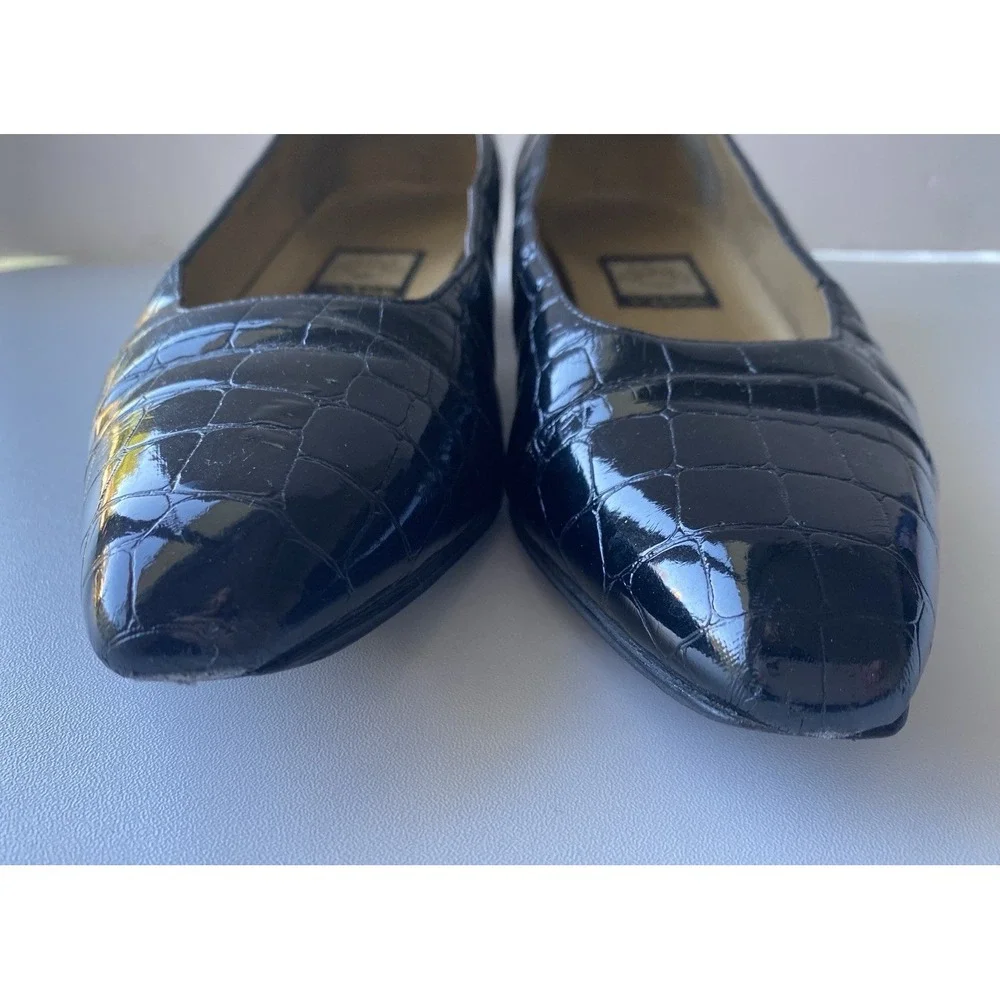 Nina‎ Black Crocodile Embossed Faux Patent Leather Loafer Size 8M Slight Heel